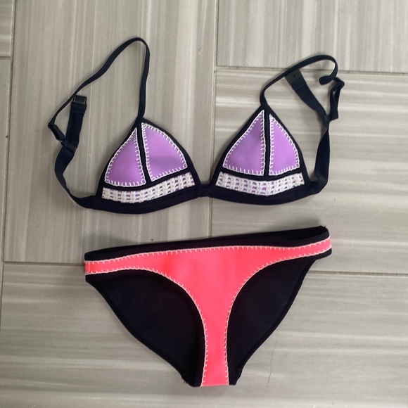 Triangl bikini swim suit. Size medium - Picture 1 of 4